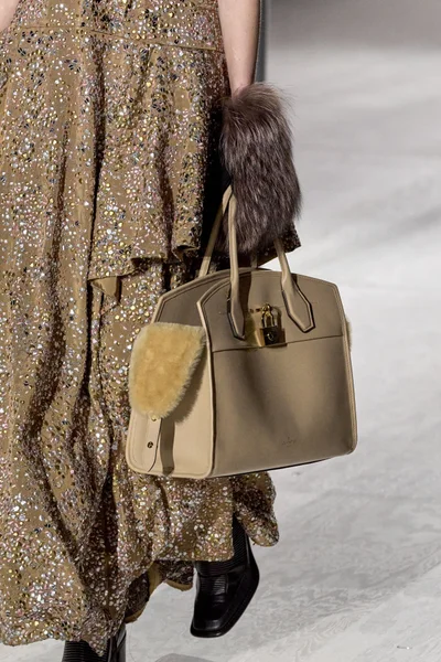 Look 105